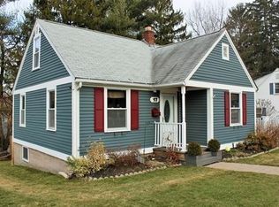 17 Manor Rd, Auburn, MA 01501