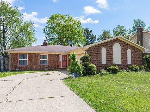 2nd image of 709 Summitcrest Dr