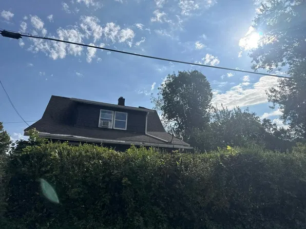 1413 Main St, Lakemore, OH 44250