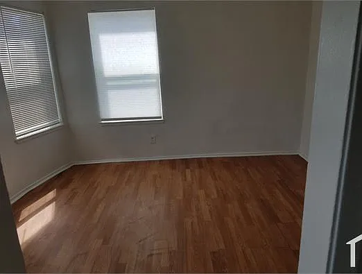1 bed, 305 sqft, $1,900 — Photo 3
