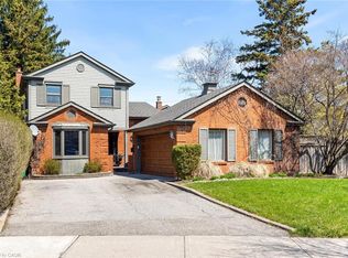 4107 Rolling Valley Dr, Mississauga, ON L5L 2J1