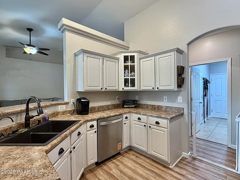 6622 E Farmstead Rd — Photo 15