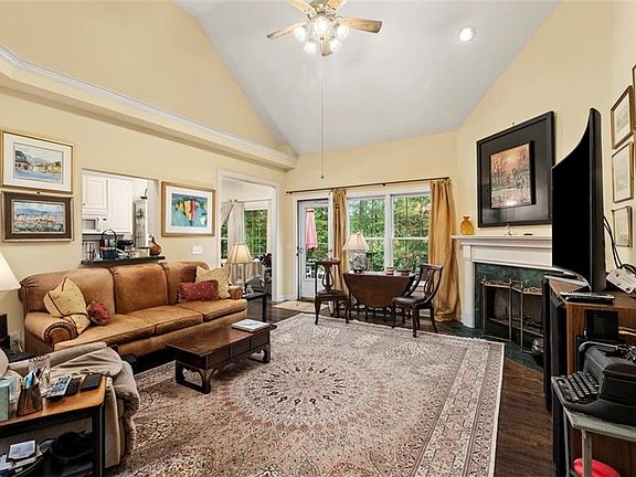 3rd image of 1225 Grove Park