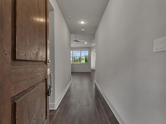 4th image of 8110 Ranch Road 2222 Rd #68