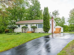 20 Garden Ave, Gorham, ME 04038
