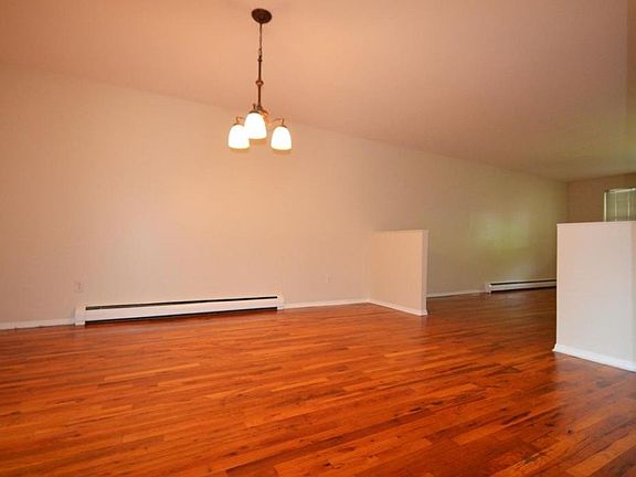 5th image of 1524 Mac Donough Pl #1