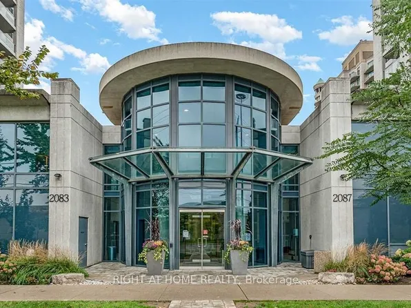 2087 Lake Shore Blvd W #901, Toronto, ON M8V 4G3