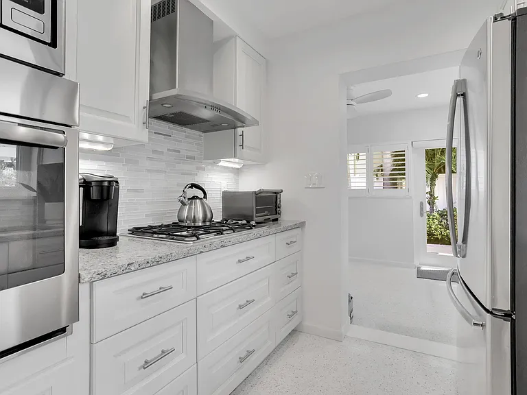1012 Langer Way — Photo 11