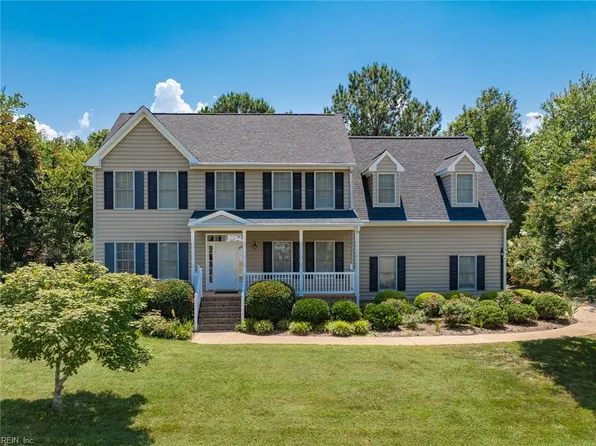 406 Jamestown Dr, Newport News, VA 23606