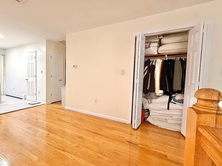 372 Chestnut St — Photo 13