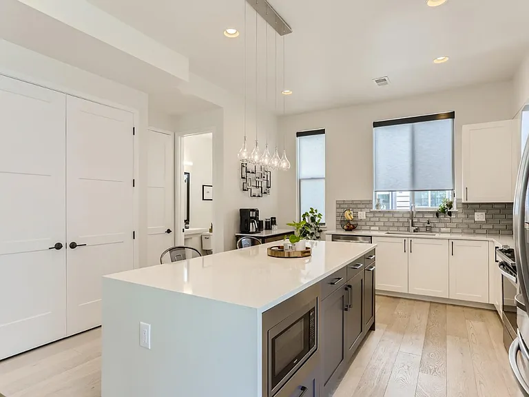 4100 E Iliff Ave #10 — Photo 3