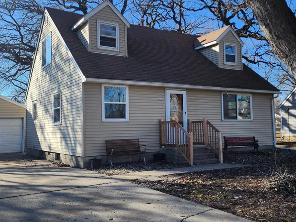 1906 SE Marshall St, Albert Lea, MN 56007