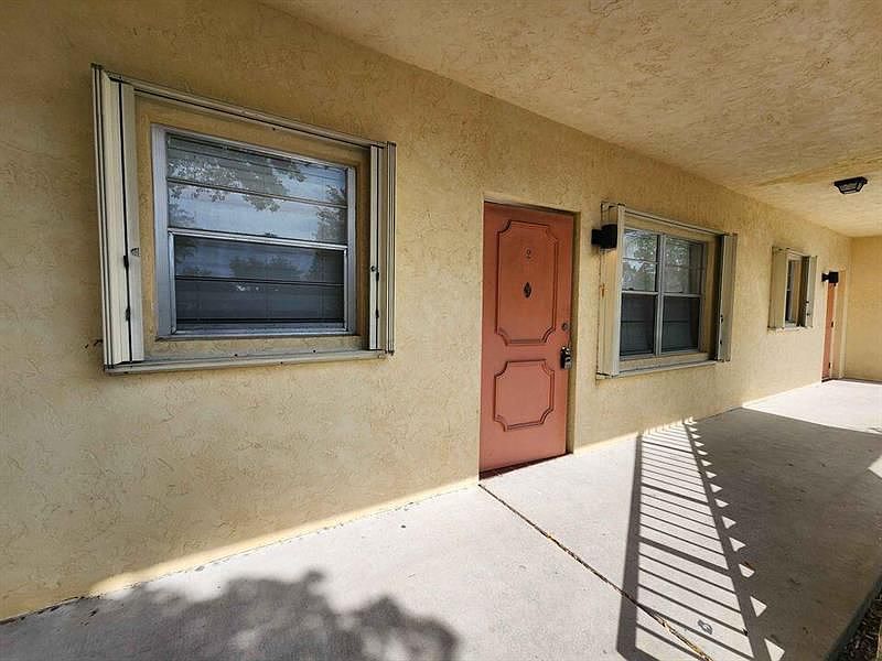 1st image of 331 S J St APT 2