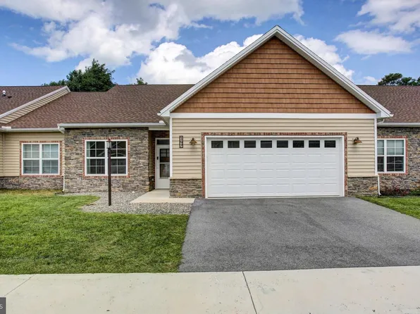 147 Blackbird Ln, Shippensburg, PA 17257