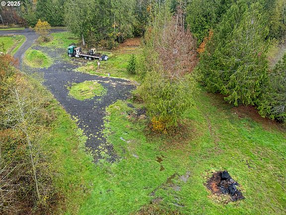 3rd image of 148 Ball Park Dr