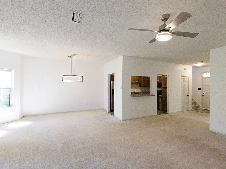 1355 Lake Dr — Photo 6