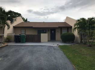 12105 SW 110th Street Cir N, Miami, FL 33186