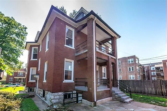5779 Pershing Ave — Photo 43