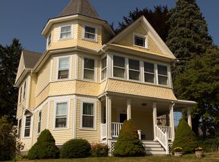 86 School St, Groton, CT 06340