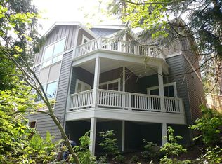 11532 33rd Ave NE, Seattle, WA 98125