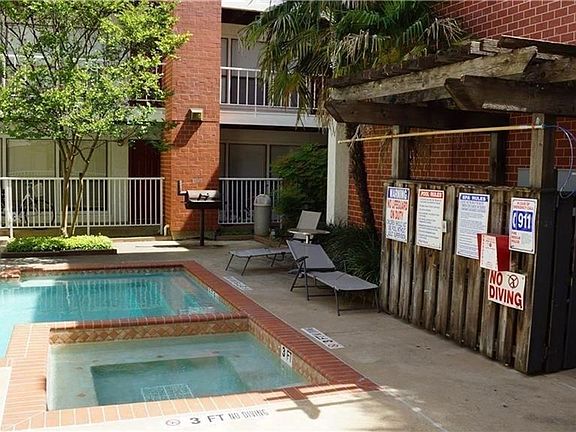 2nd image of 3115 Helms St APT 304