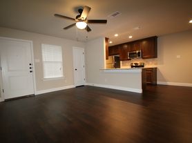 8032-8034 Arbor