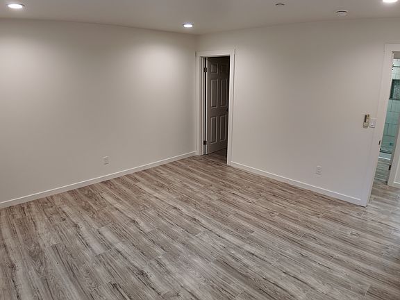 4th image of 217 S Voluntario St #5