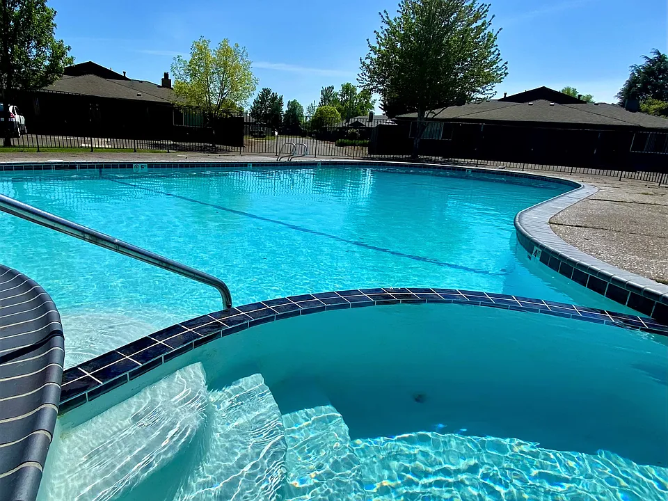 Sunrise Park Apartments