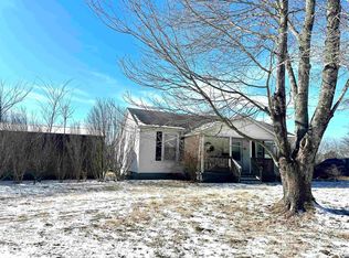 521 Weakley Rd, Martin, TN 38237
