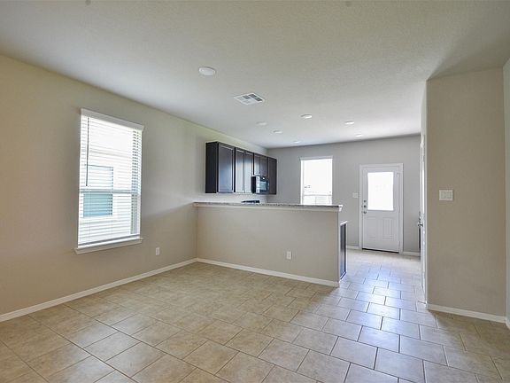 5th image of 24810 Winema Woods Ln