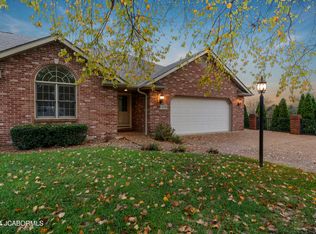 4221 Pinehurst Ct #B, Jefferson City, MO 65109