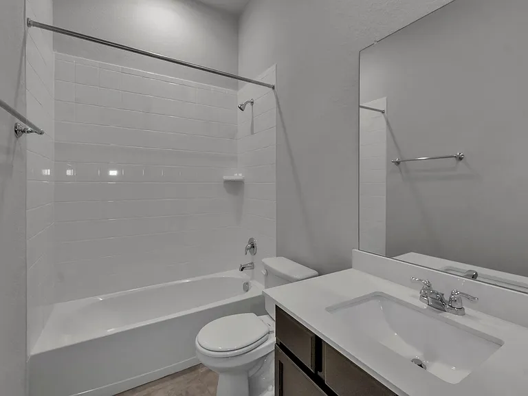 6037 Amalea Ln — Photo 11
