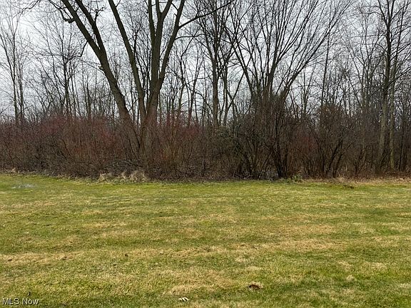 5th image of 953 Auburn Hills Dr Unit 1