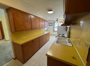 996 Van Buren Ave #7, Saint Paul, MN 55104