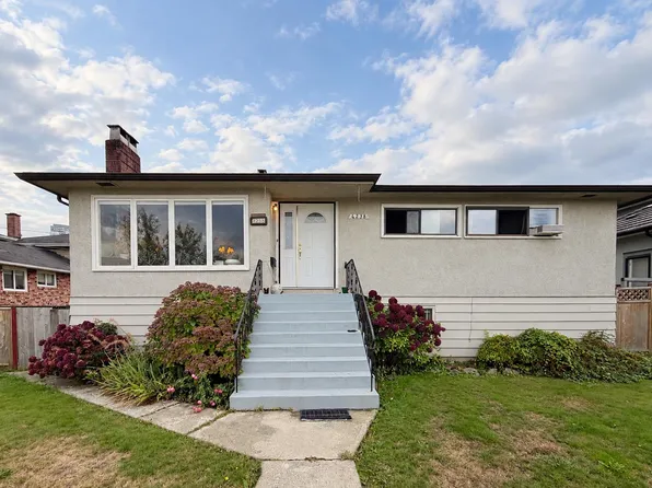 4238 Price Cres, Burnaby, BC V5G 2N1