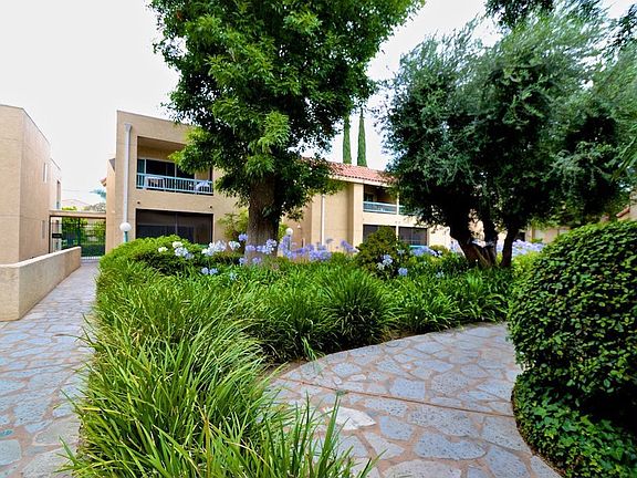4th image of 18307 Burbank Blvd Unit 87