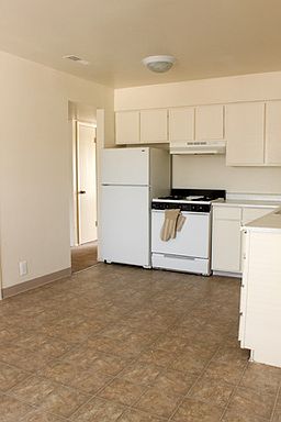 3rd image of 872 E Colony N #5