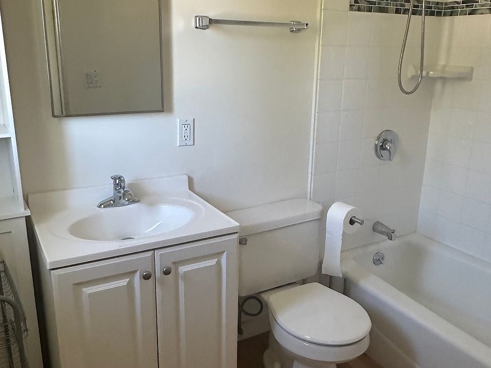 Shower & Bathtub