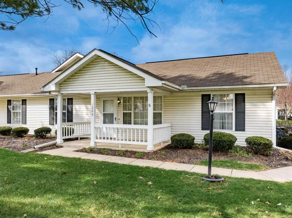 1206 Hillview Cir E, Newark, OH 43055