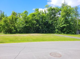 35 Jones St, Madison, ME 04950