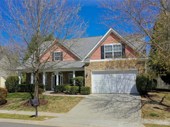 5914 Kirkwynd Commons Dr, Charlotte, NC 28278