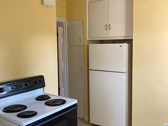 4th image of 211 Ernst Ave #B