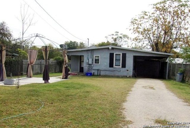 1st image of 822 Crockett St