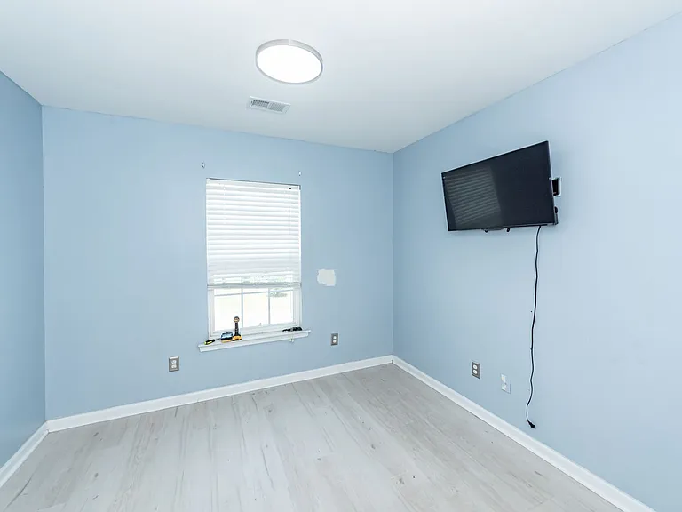 245 Swamp Creek Ln — Photo 26