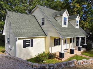 139 High St, Canton, NC 28716