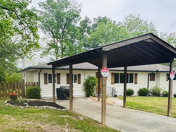 5th image of 605 Rocky Branch Rd