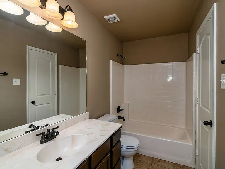 1430 Piedmont Dr — Photo 15