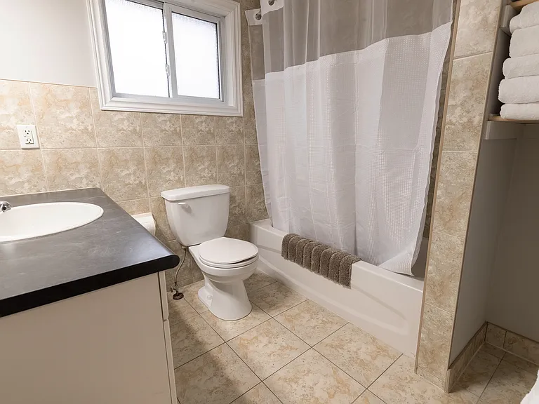 7591 Scholfield Rd — Photo 27