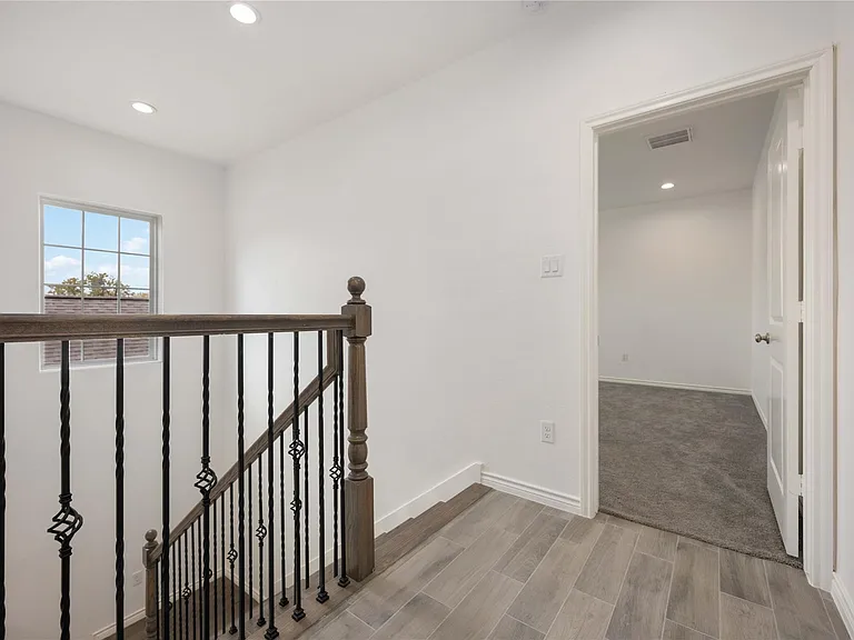 4406 Sterling St #B — Photo 18