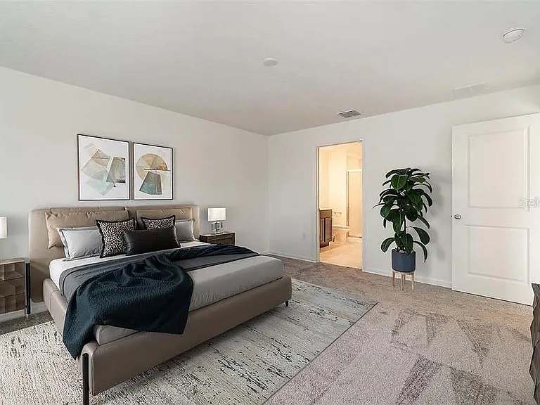 2220 Green Valley St — Photo 9